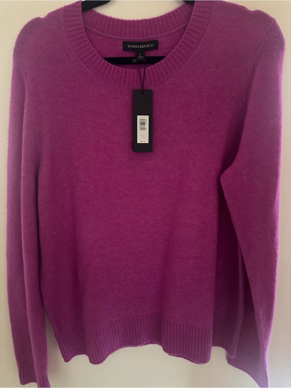 Banana Republic Aire Crewneck Sweater Women’s L Magenta Purple NWT